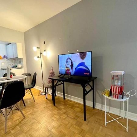 Apartament Affordable Cuttie 4 Persons 2 Beds In Downtown Montreal Zewnętrze zdjęcie