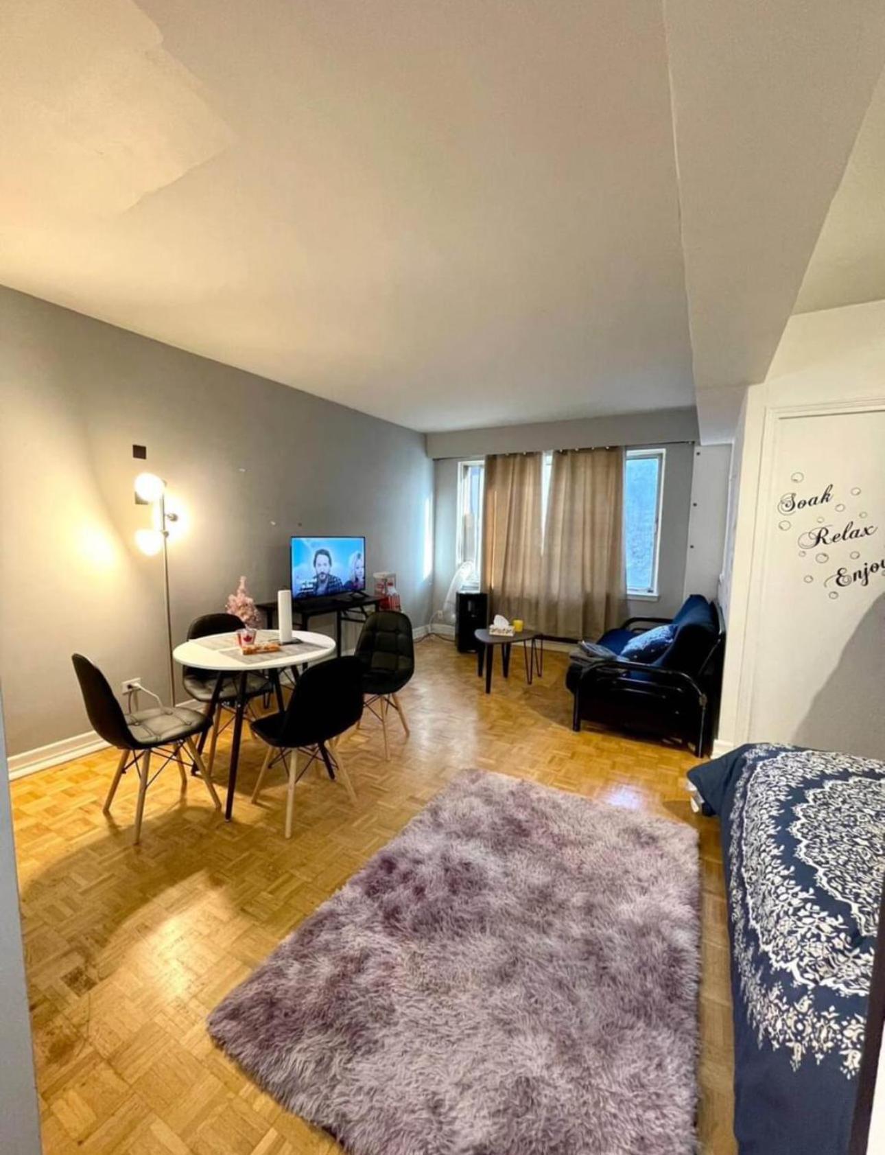 Apartament Affordable Cuttie 4 Persons 2 Beds In Downtown Montreal Zewnętrze zdjęcie